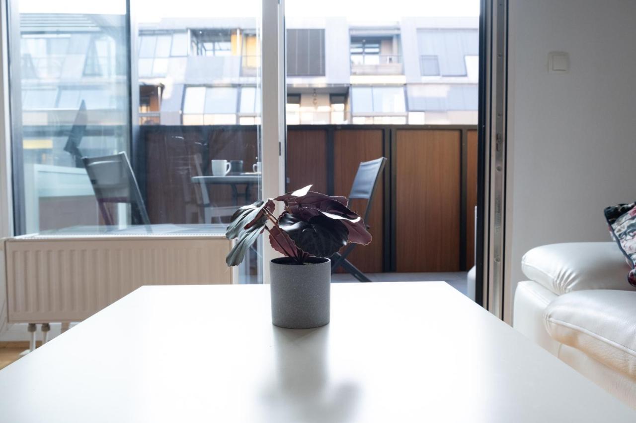 Flat 27 Apartment