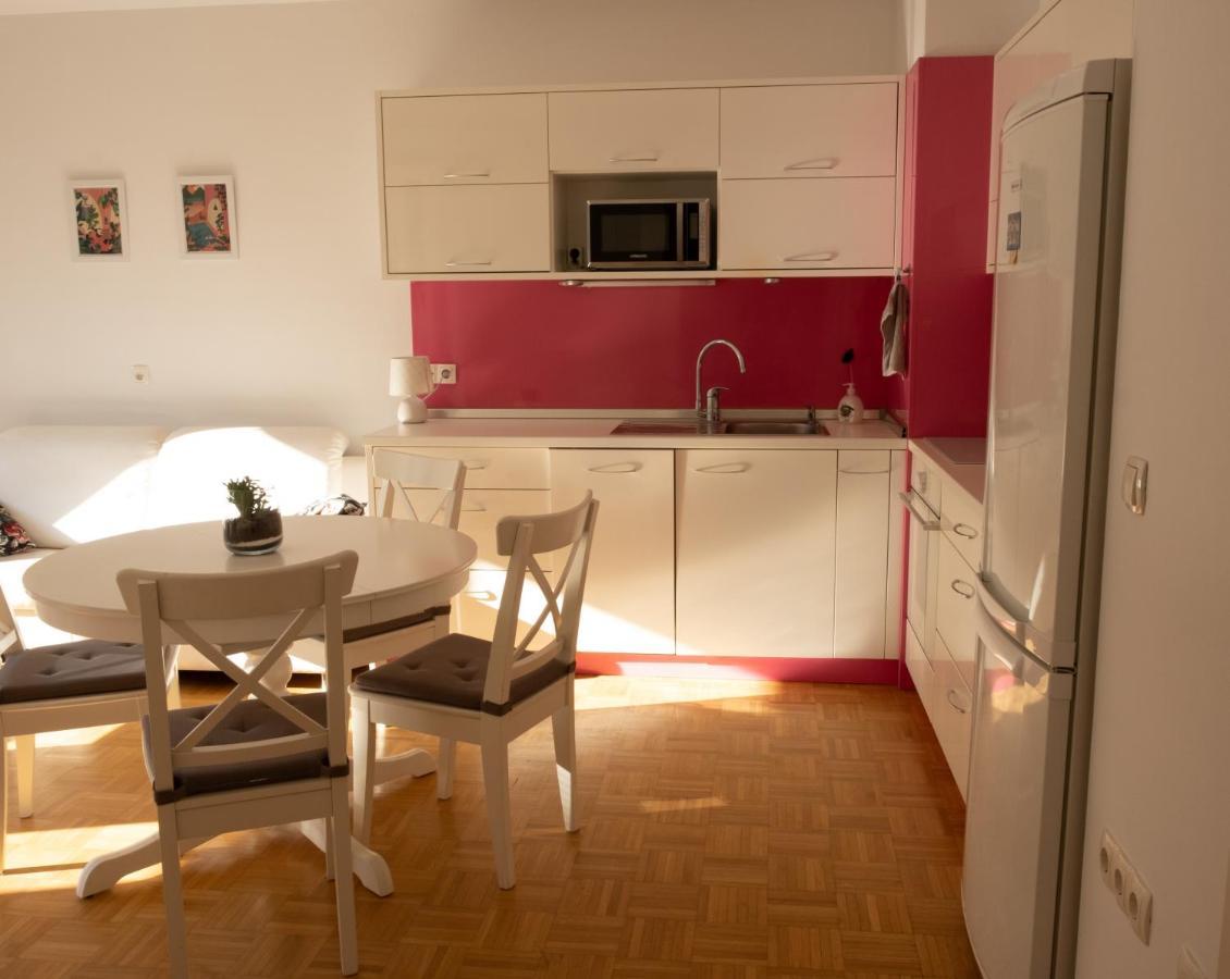 Flat 27 Apartment