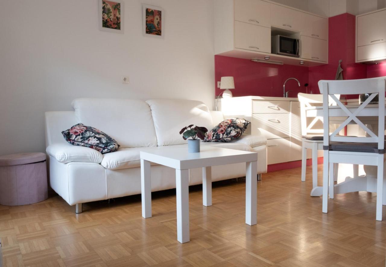 Apartment Flat 27 *